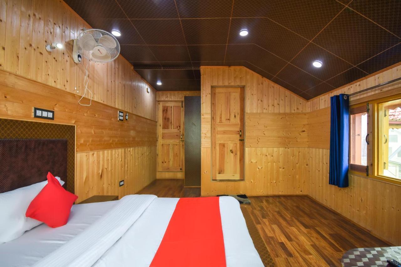 Oyo Hotel New Divine Kashmir Durgjan エクステリア 写真