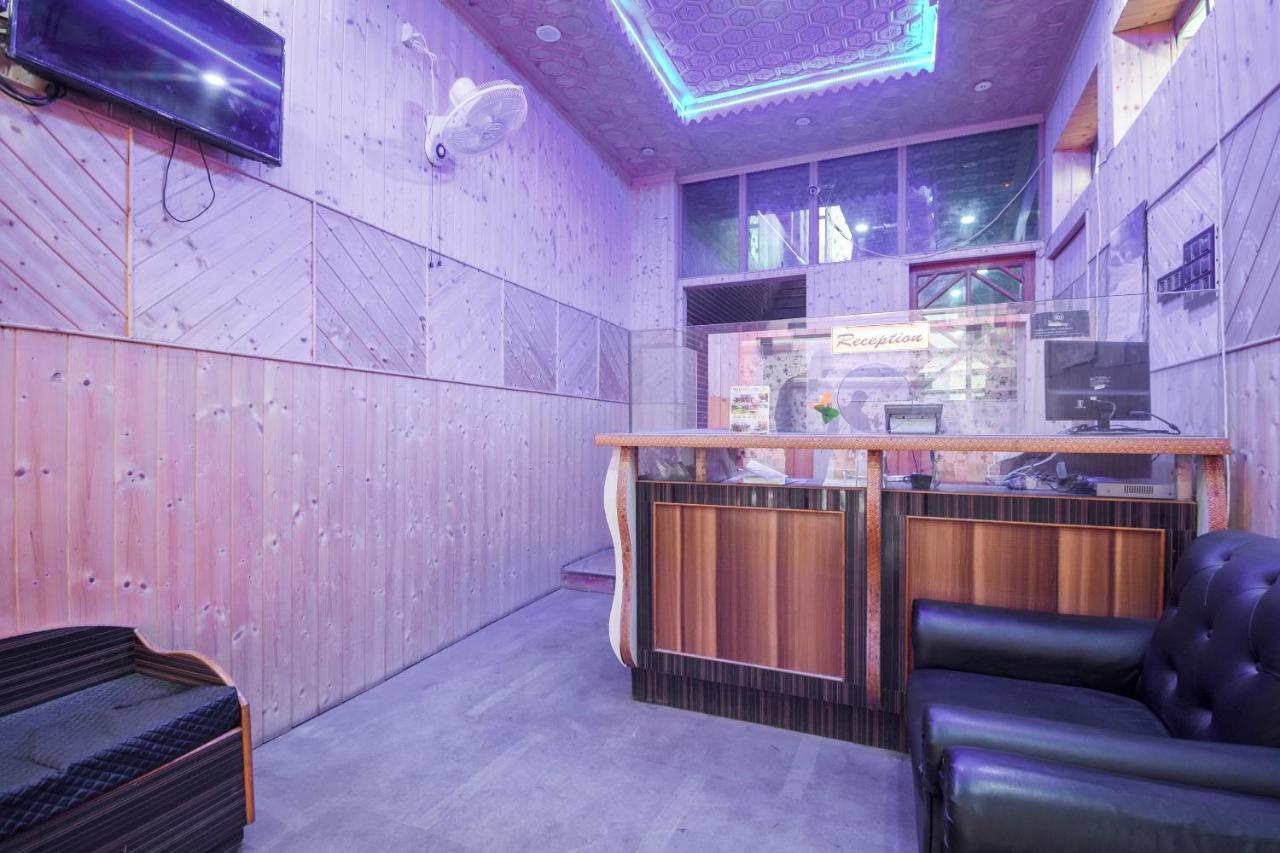 Oyo Hotel New Divine Kashmir Durgjan エクステリア 写真