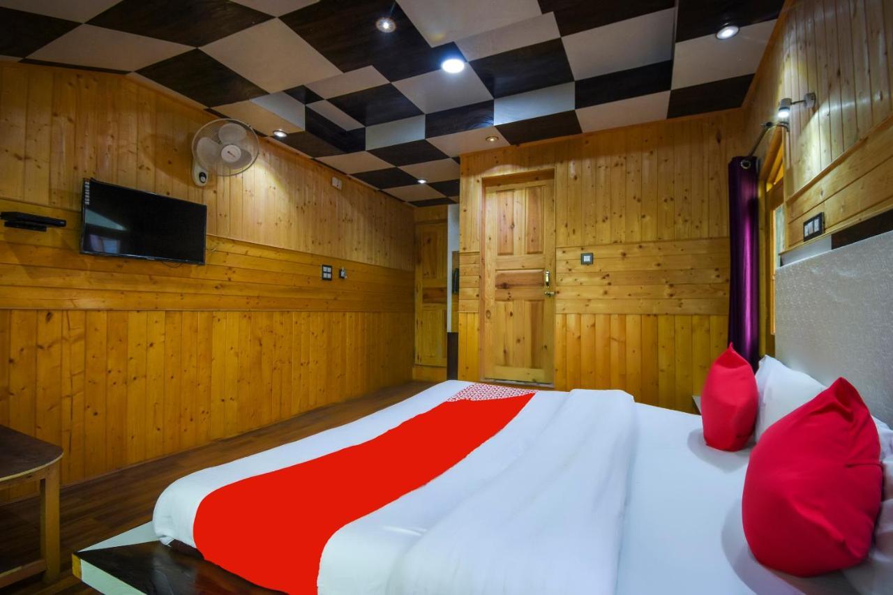 Oyo Hotel New Divine Kashmir Durgjan エクステリア 写真