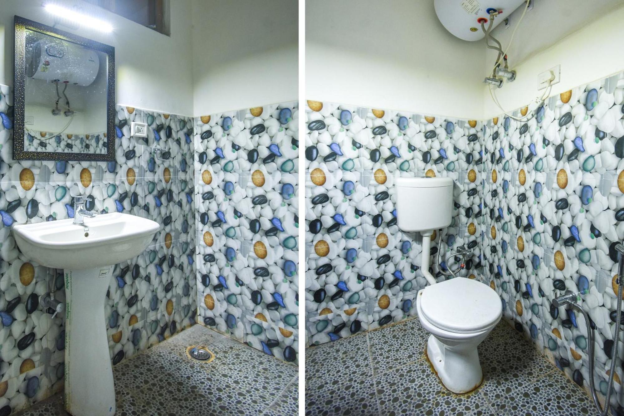 Oyo Hotel New Divine Kashmir Durgjan エクステリア 写真